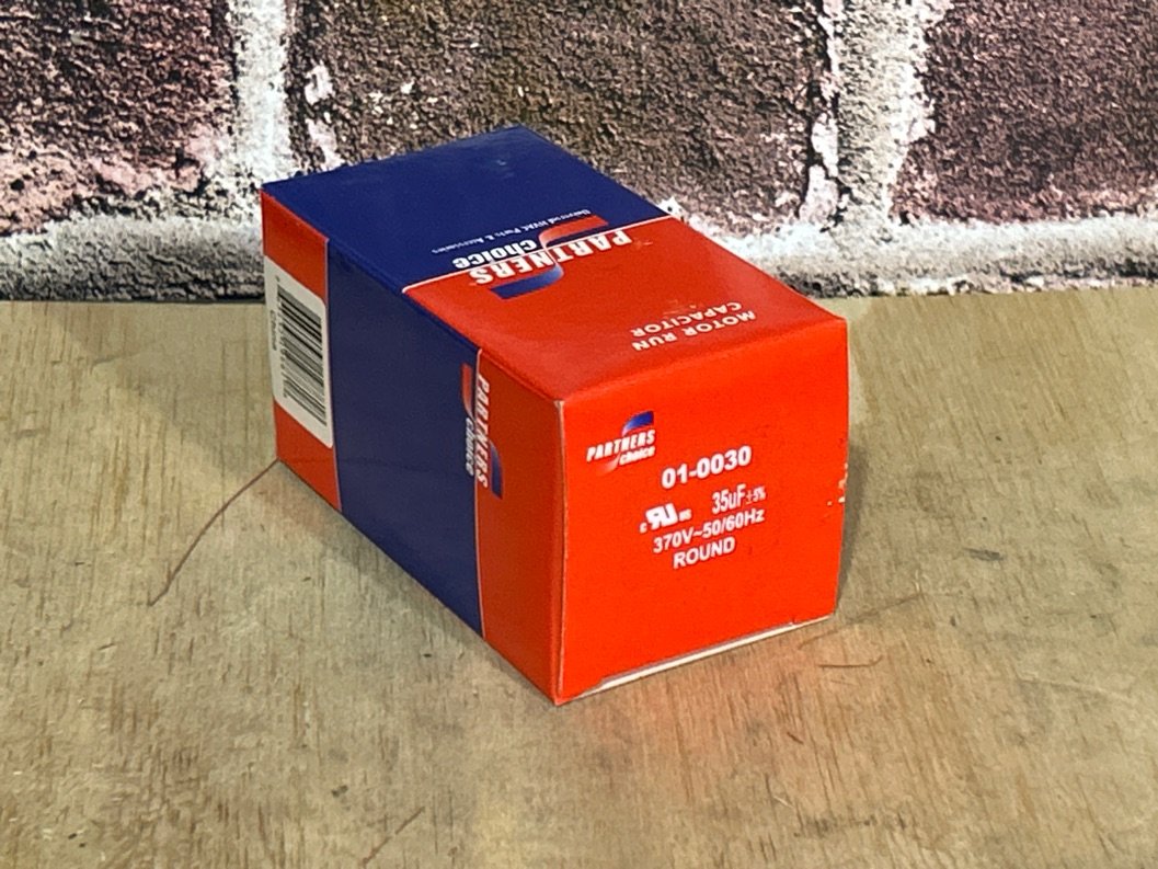 370 Vac, 35MFD 50/60 Hz, Round Capacitor
