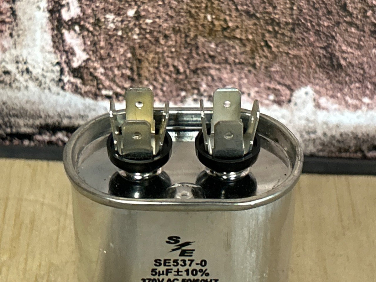 370 Vac, 5MFD 50/60 Hz, Oval Capacitor