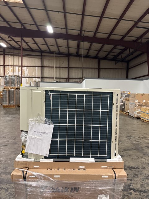 2.5 Ton Variable Speed Split-System Communicating Heat Pump 208-230/60/1 R410A 16.5 SEER
