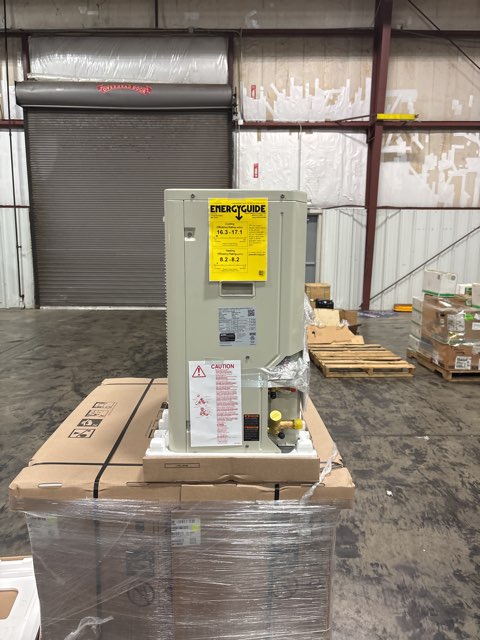 2.5 Ton Variable Speed Split-System Communicating Heat Pump 208-230/60/1 R410A 16.5 SEER
