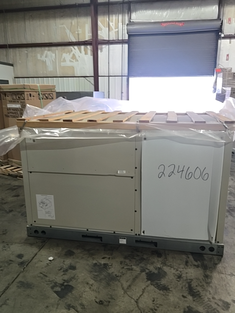 5 Ton Two-Stage Convertible Natural Gas/Electric Packaged Unit, 16.2 SEER2, 460/60/3, R32