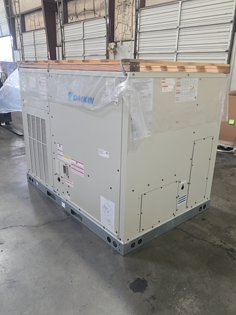 6 Ton Two-Stage Convertible Natural Gas/Electric Packaged Unit, 12.5 EER, 208-230/60/3, R32