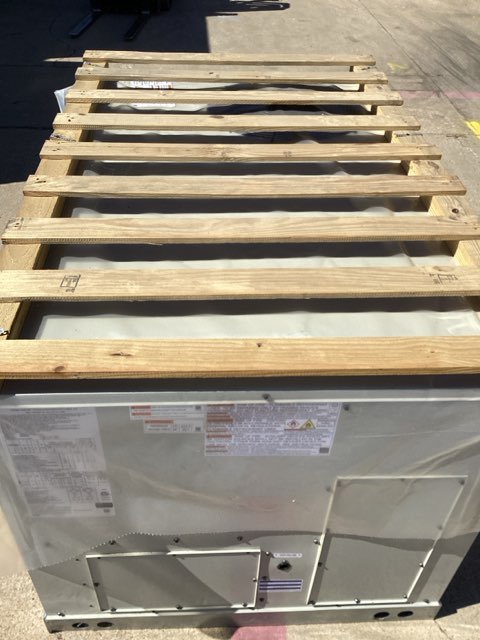 4 Ton Two-Stage Convertible Natural Gas/Electric Packaged Unit, 16.4 SEER2, 460/60/3, R32