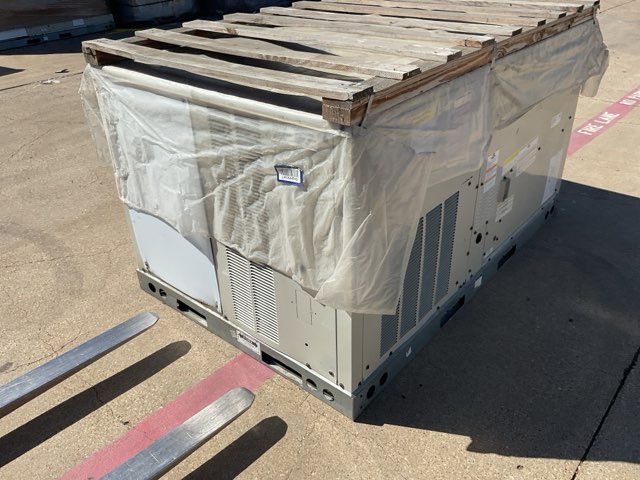 5 Ton Two-Stage Convertible Natural Gas/Electric Packaged Unit, 16.2 SEER2, 208-230/60/3, R32
