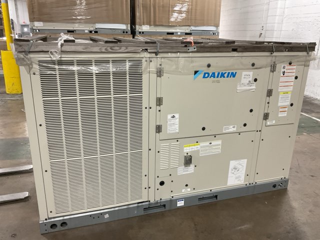 7.5 Ton Two-Stage Convertible Natural Gas/Electric Packaged Unit, 12.5 EER, 208-230/60/3, R32