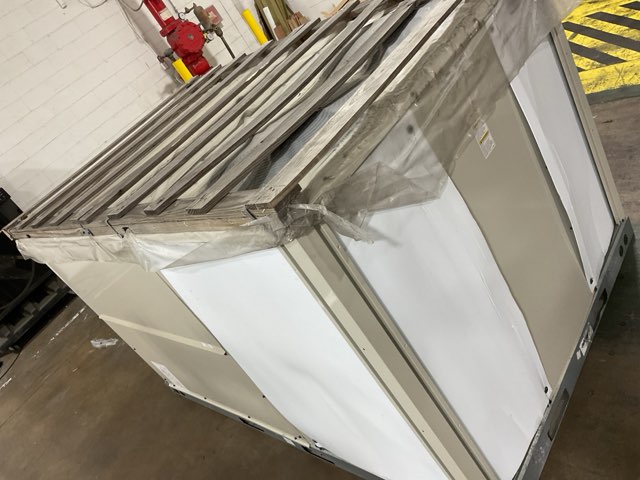 8.5 Ton Two-Stage Convertible Natural Gas/Electric Packaged Unit, 12.5 EER, 208-230/60/3, R32