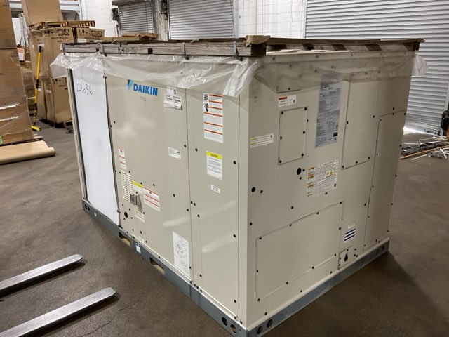12.5 Ton Two-Stage Convertible Natural Gas/Electric Packaged Unit, 12 EER, 208-230/60/3, R32