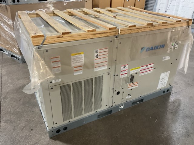 4 Ton Single-Stage Convertible Natural Gas/Electric Packaged Unit, 13.7 SEER2, 208-230/60/3, R32