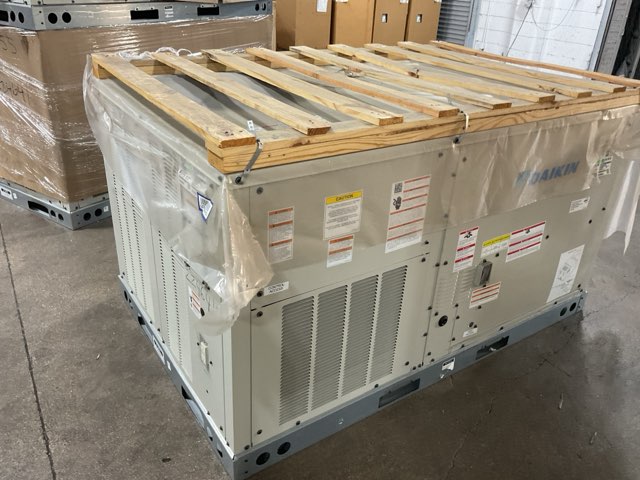 5 Ton Single-Stage Convertible Natural Gas/Electric Packaged Unit, 13.7 SEER2, 208-230/60/3, R32