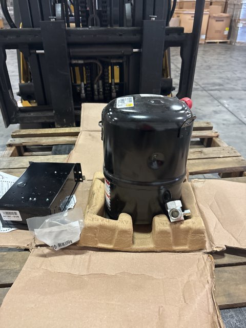 1 Ton Refrigeration Reciprocating Compressor 208/230/60/1 R404A