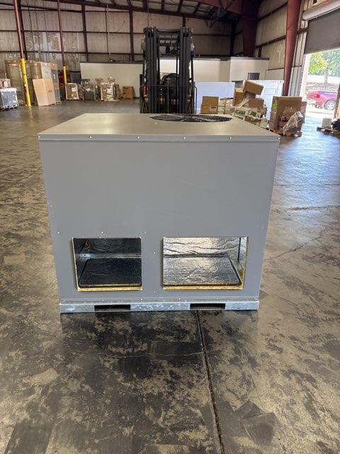 3.5 Ton Single-Stage Downflow Packaged Heat Pump Unit, 14 SEER, 208-230/60/1, R410A, 15 KW Heat Kit