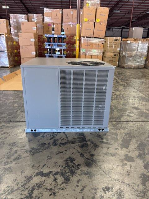 3.5 Ton Single-Stage Downflow Packaged Heat Pump Unit, 14 SEER, 208-230/60/1, R410A, 15 KW Heat Kit