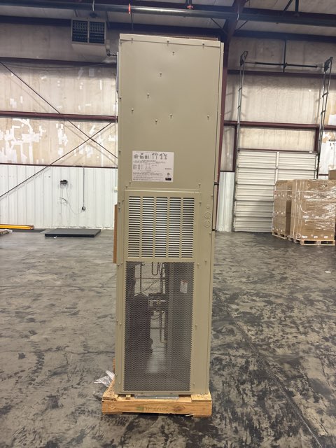6 Ton Wall-Mount Air Conditioner, 10 EER, 208-230/60/1, R410A