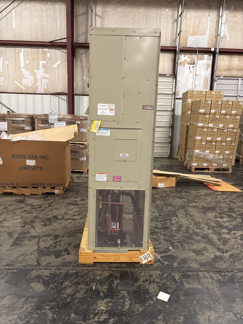 3 Ton Wall-Mount Gas/Electric Air Conditioner, 11 EER, 208-230/60/1, R410A