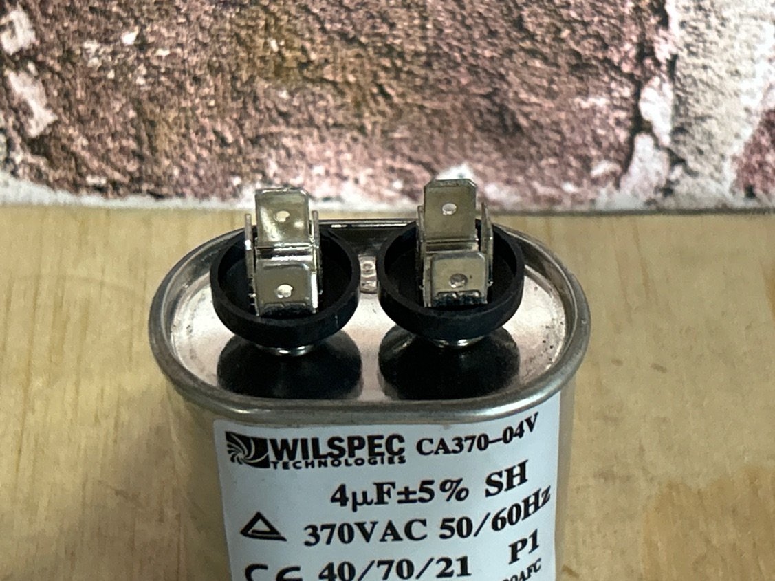 370 Vac, 4MFD 50/60 Hz, Oval Capacitor