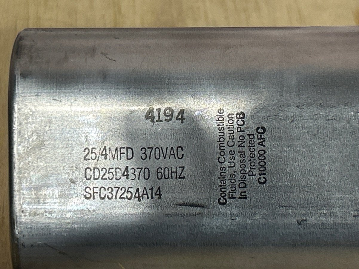 370 Vac, 25+4MFD 50/60 Hz, Oval Capacitor