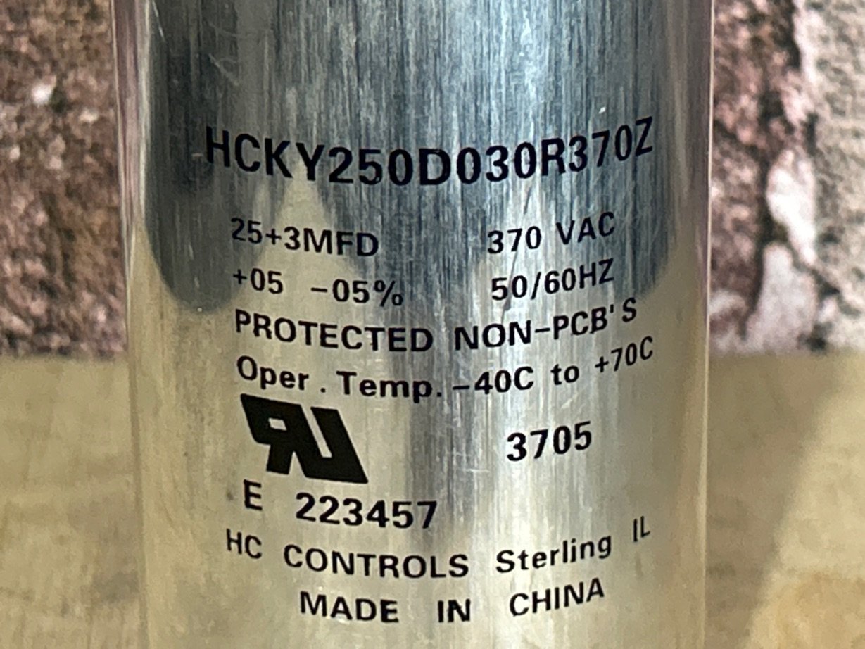 370 Vac, 25+3MFD 50/60 Hz, Round Capacitor