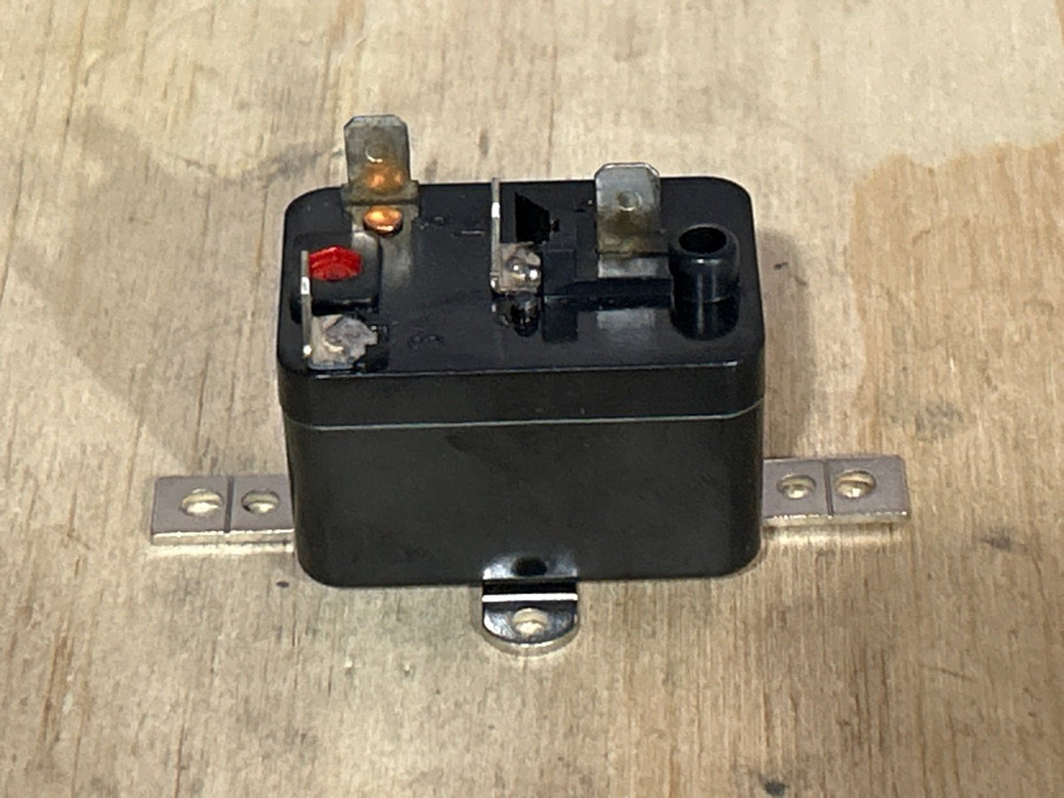 240 V, 50/60 Hz, Relay