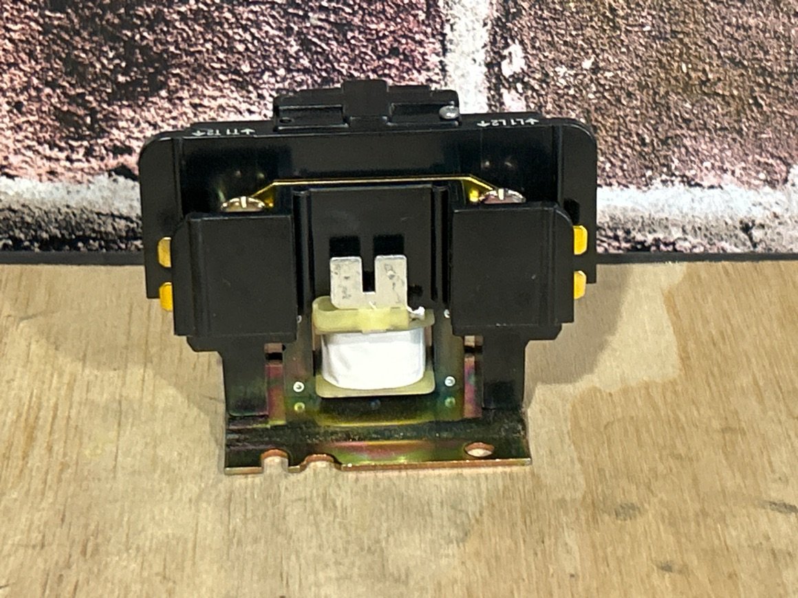 208/240 V, 50/60 Hz, 40 Amps 1 Pole Contactor