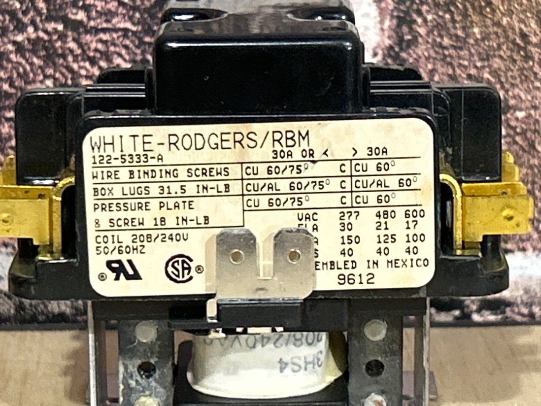 208/240 V, 50/60 Hz, 30 Amps 2 Pole Contactor