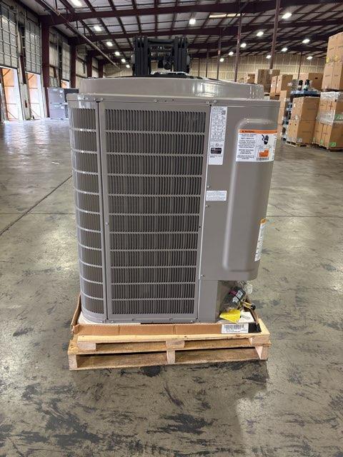 5 Ton Variable Speed Split-System Communicating Air Conditioner 208-230/60/1 R410A 20 SEER