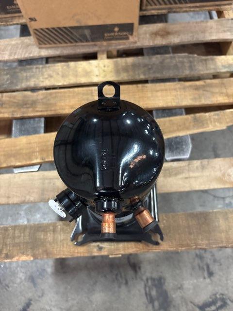 1.5 Ton Single-Stage AC/HP Scroll Compressor 208/230/60/1 R410A