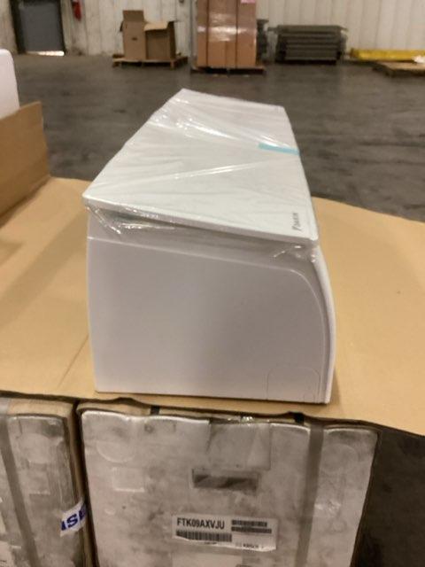 9,000 BTU Single-Zone Indoor Inverter Air Conditioner Mini Split Unit, 19 SEER 208-230/60/1 R-410A