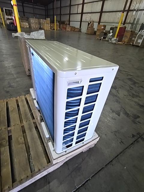 18,000 BTU Single-Zone Outdoor Inverter Heat Pump Mini Split Unit, 20 SEER2 208-230/60/1 R-410A