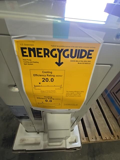 18,000 BTU Single-Zone Outdoor Inverter Heat Pump Mini Split Unit, 20 SEER2 208-230/60/1 R-410A