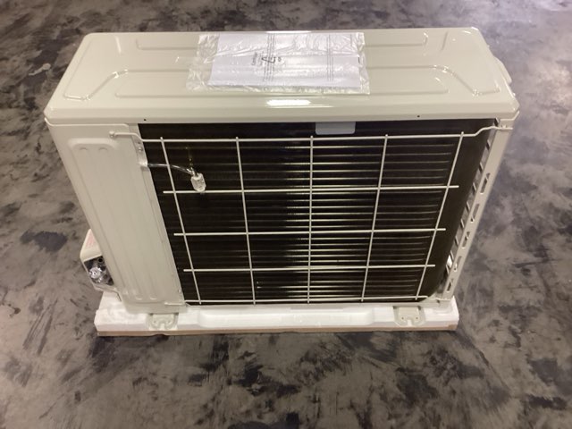 18,000 BTU Single-Zone Outdoor Inverter Heat Pump Mini Split Unit, 16.5 SEER2 208-230/60/1 R-410A