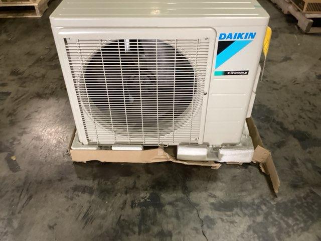 9,000 BTU Single-Zone Outdoor Inverter Heat Pump Mini Split Unit, 19 SEER 208-230/60/1 R-410A