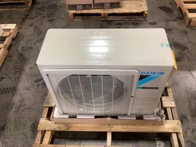 9,000 BTU Single-Zone Outdoor Inverter Air Conditioner Mini Split Unit, 20 SEER2 208-230/60/1 R-410A