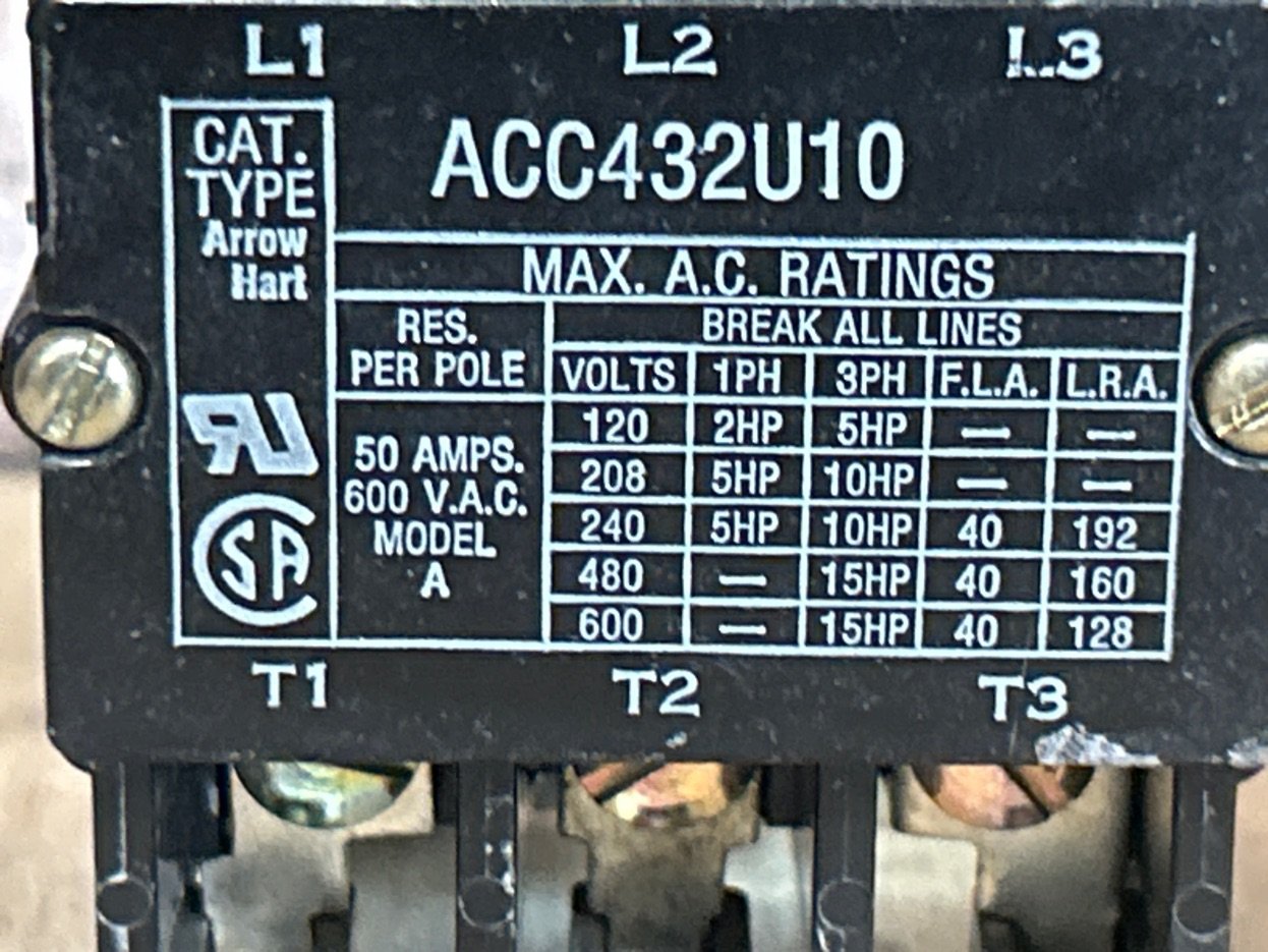 24 V, 50/60 Hz, 50 Amps 3 Pole Contactor