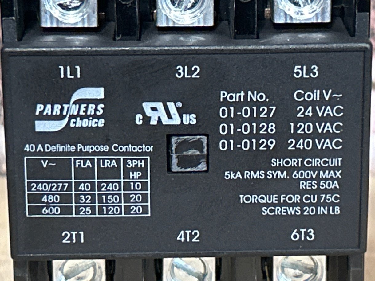 24 V, 50/60 Hz, 40 Amps 3 Pole Contactor