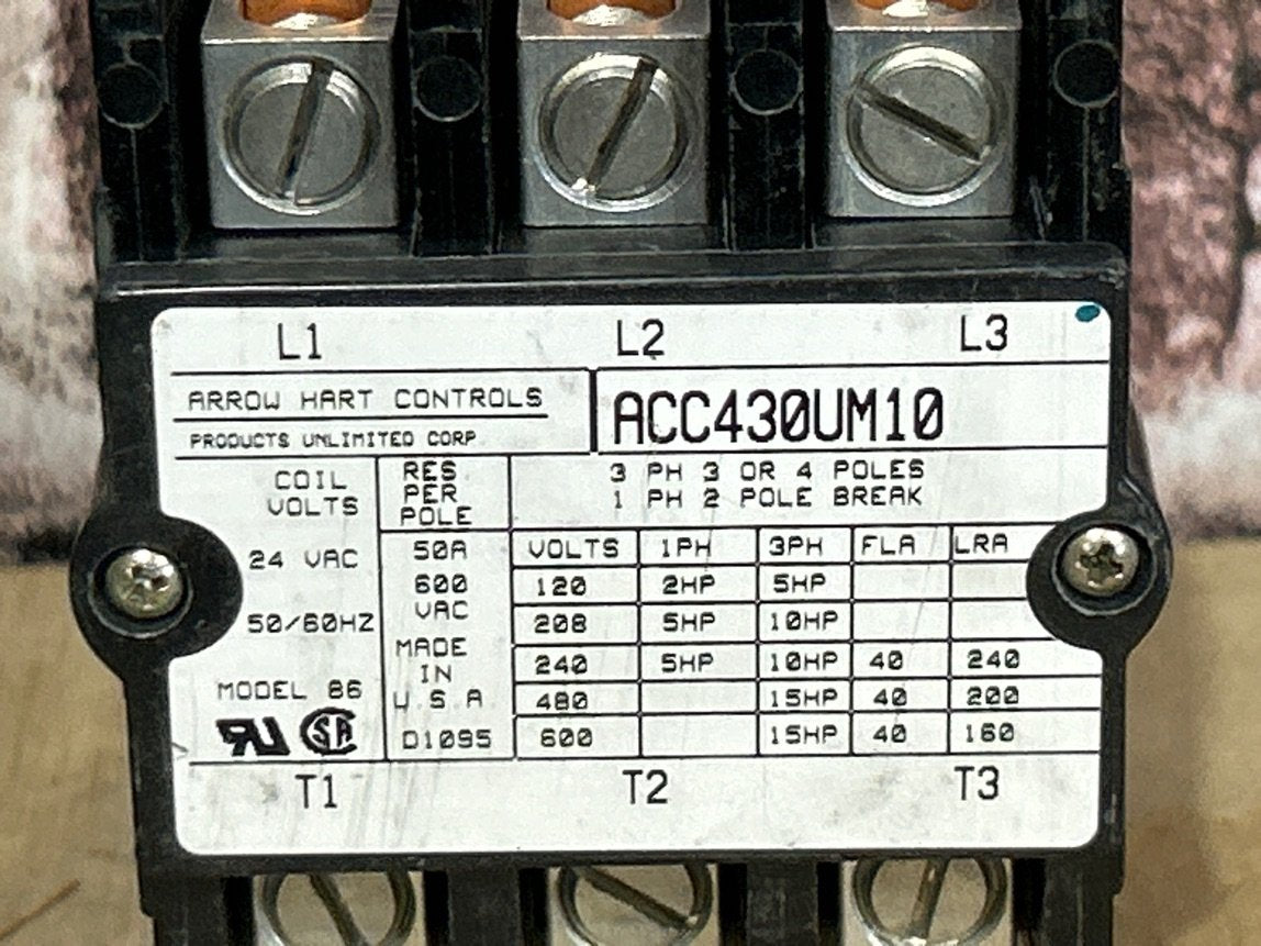24 V, 50/60 Hz, 40 Amps 3 Pole Contactor