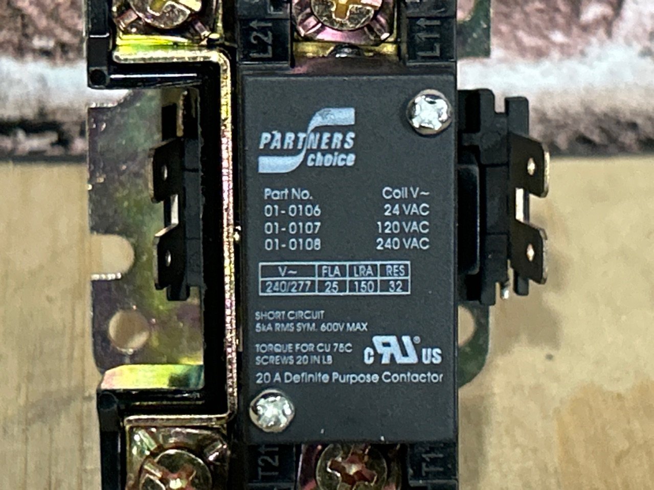 24 V, 50/60 Hz, 30 Amps 1 Pole Contactor