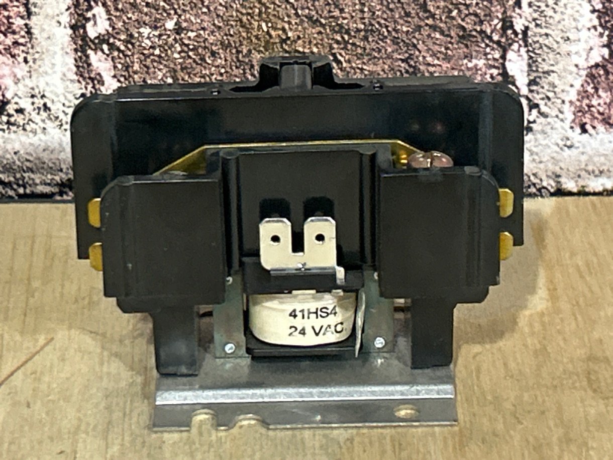 24 V, 50/60 Hz, 25 Amps 1 Pole Contactor