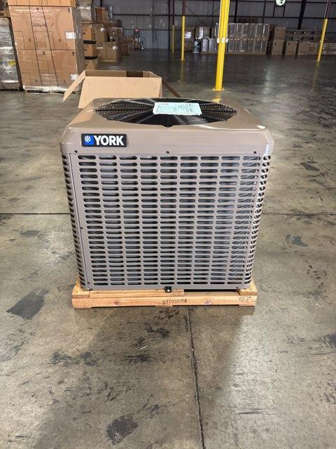 4 Ton Single-Stage Split-System Air Conditioner 460/60/3 R410A 13 SEER