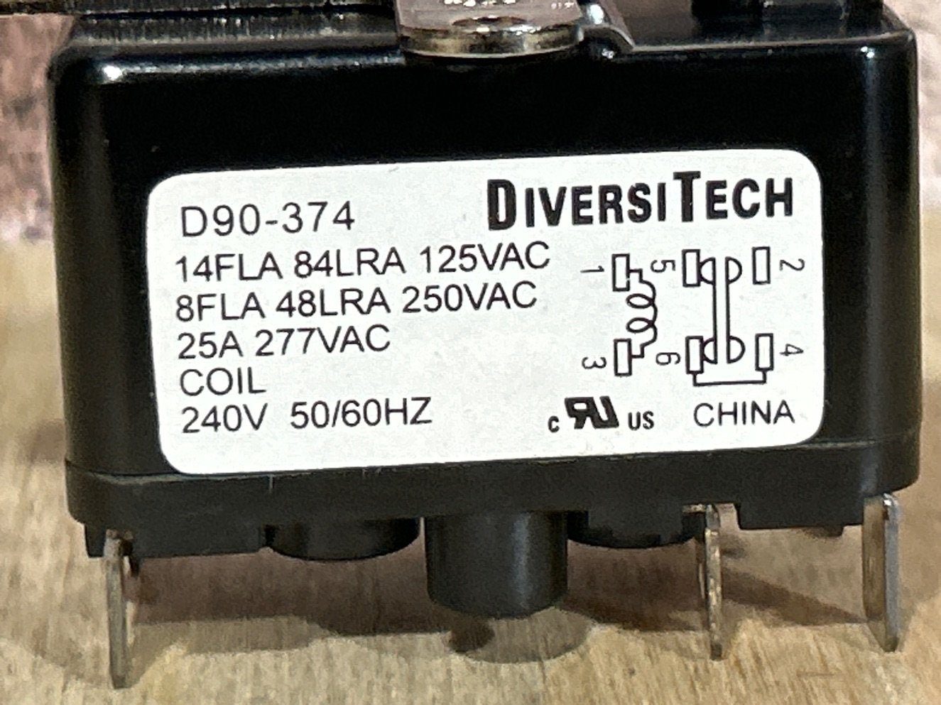 240 V, 50/60 Hz, 14 Amps, Relay