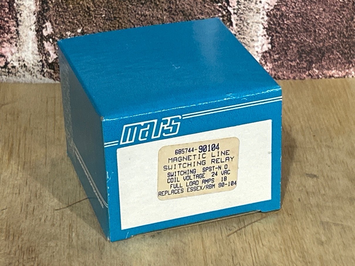 24 V, 50/60 Hz, 18 Amps, Relay