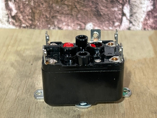 120 V, 50/60 Hz, 12 Amps, Relay