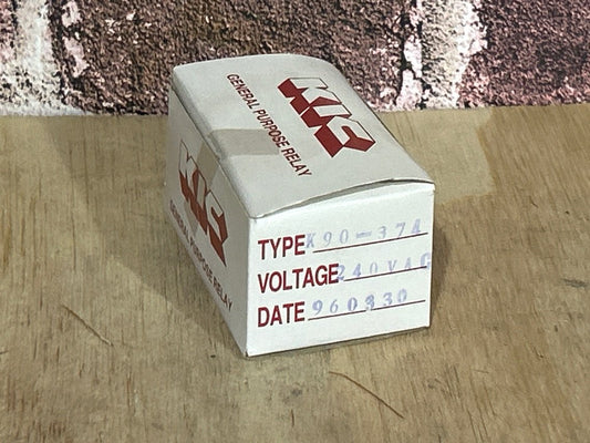 240 V, 50/60 Hz, 18 Amps, Relay