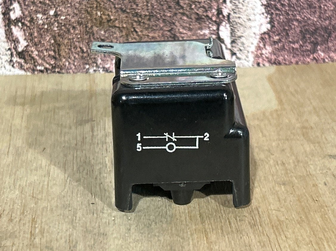 24 V, 50/60 Hz, Relay