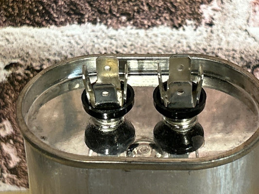 370 Vac, 55MFD 50/60 Hz, Oval Capacitor