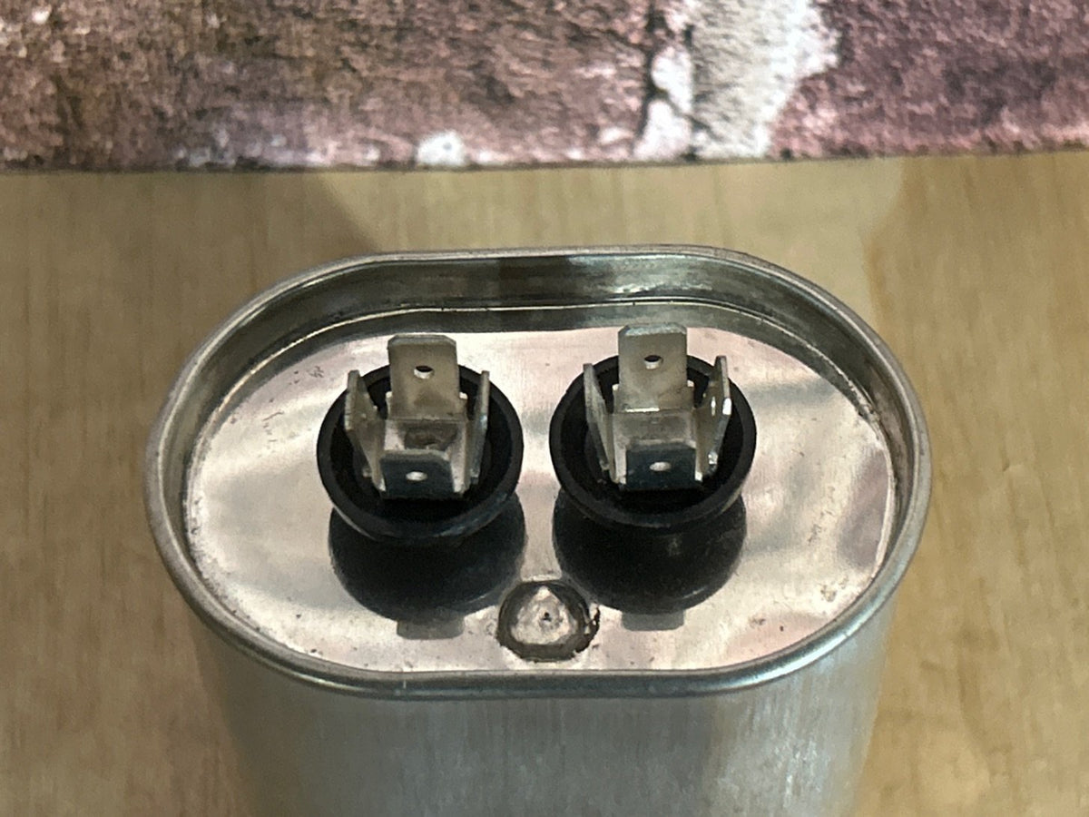 370 Vac, 55MFD 50/60 Hz, Oval Capacitor