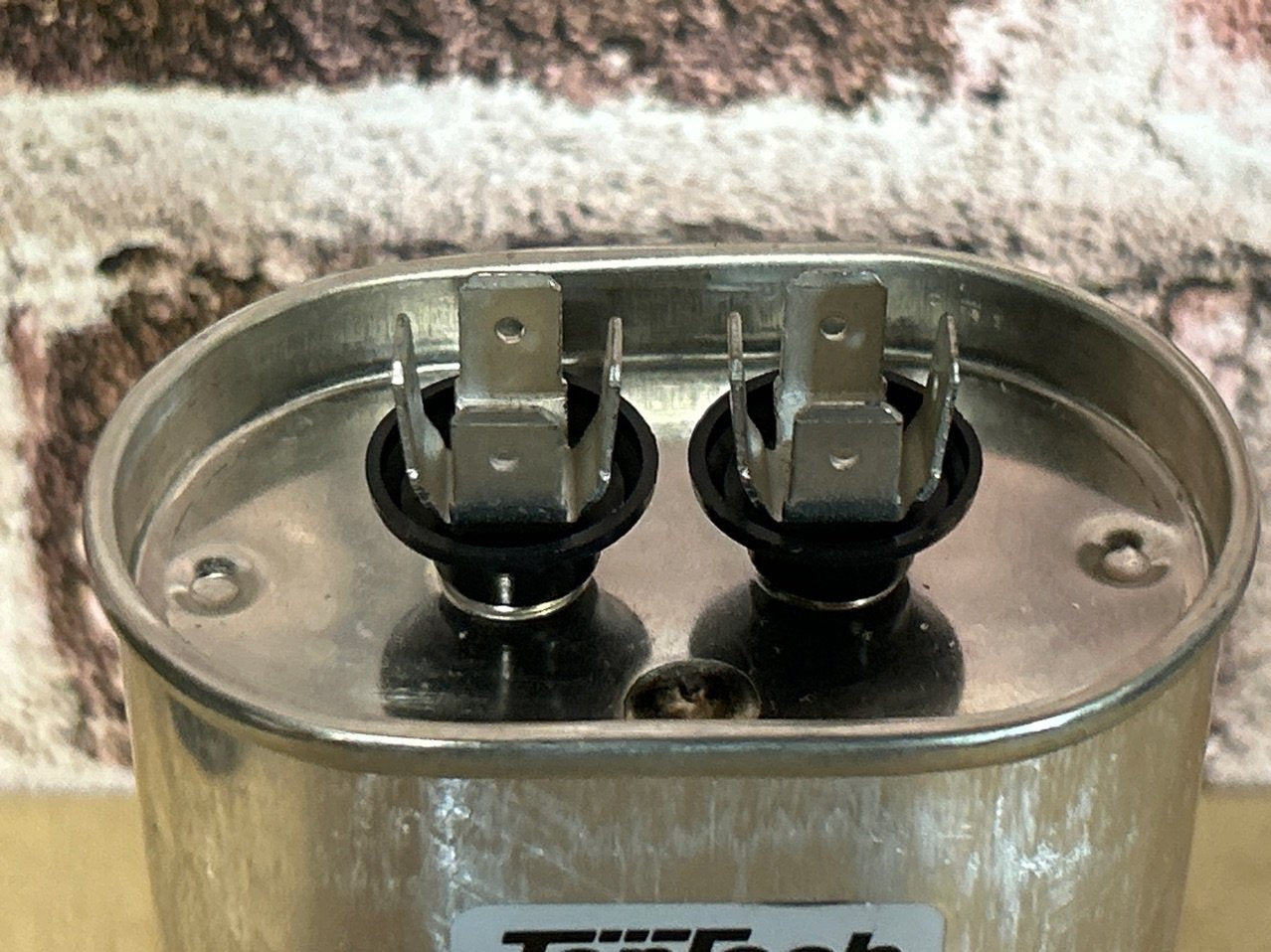 370 Vac, 55MFD 50/60 Hz, Oval Capacitor