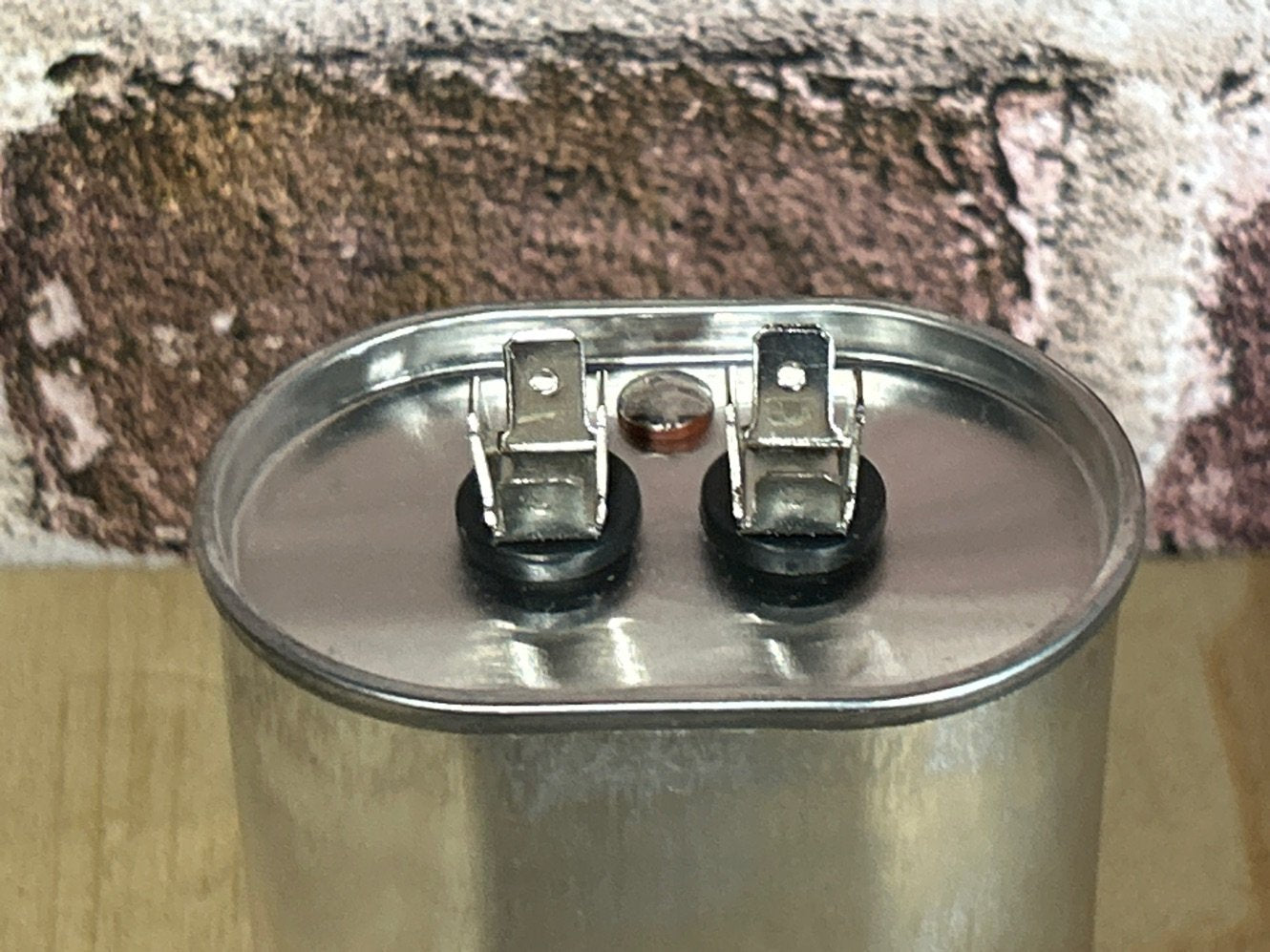 370 Vac, 40MFD 50/60 Hz, Oval Capacitor