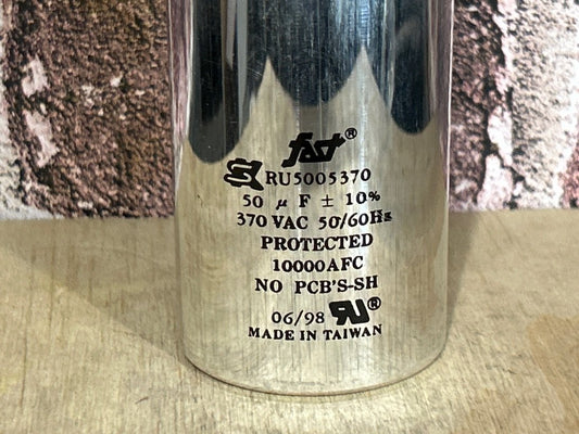 370 Vac, 50MFD 50/60 Hz, Round Capacitor