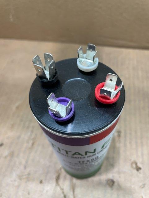 370/440 Vac, 50 MFD (5/10/35), 50/60 Hz, Multi-Rated Round Capacitor