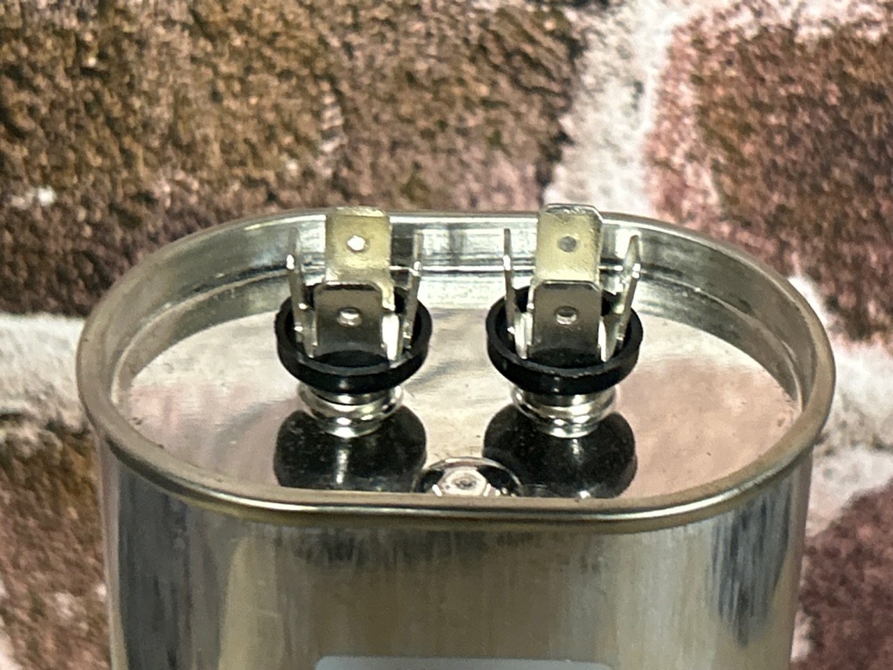 370 Vac, 70MFD 50/60 Hz, Oval Capacitor